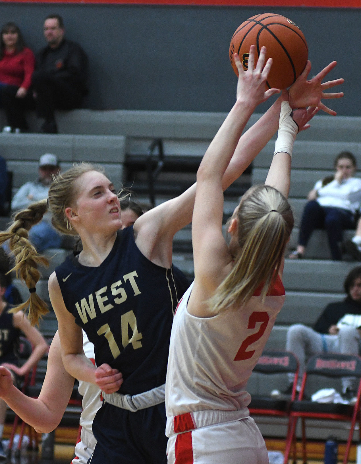 Bulldogs vs RedHawks Girls17